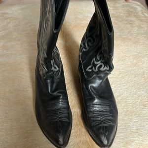 Men’s Justin Cowboy Boots